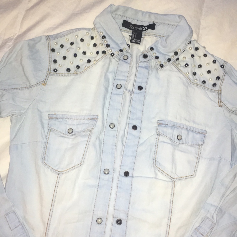Forever 21 Jean Chambray Denim Snap Shirt Small